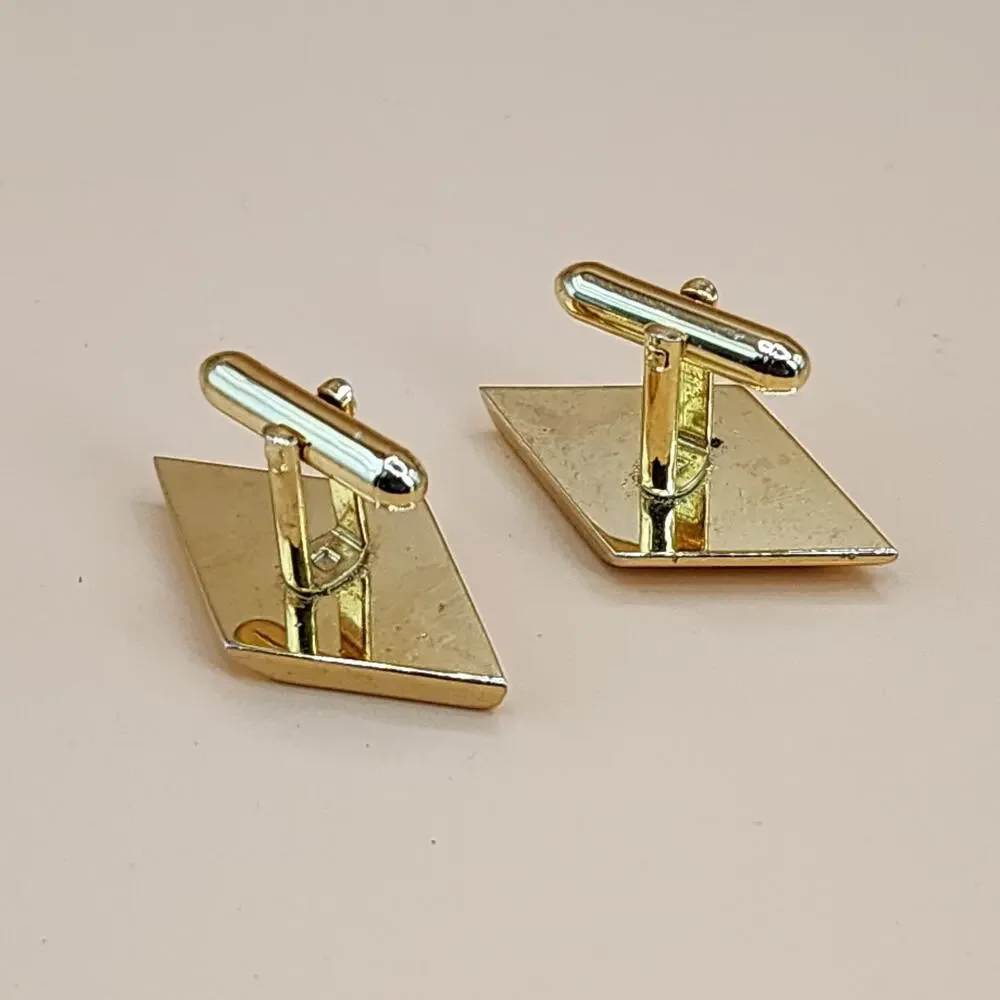 Diamond Shaped Men's Cuff Links Metal Gold Tone 1.25
